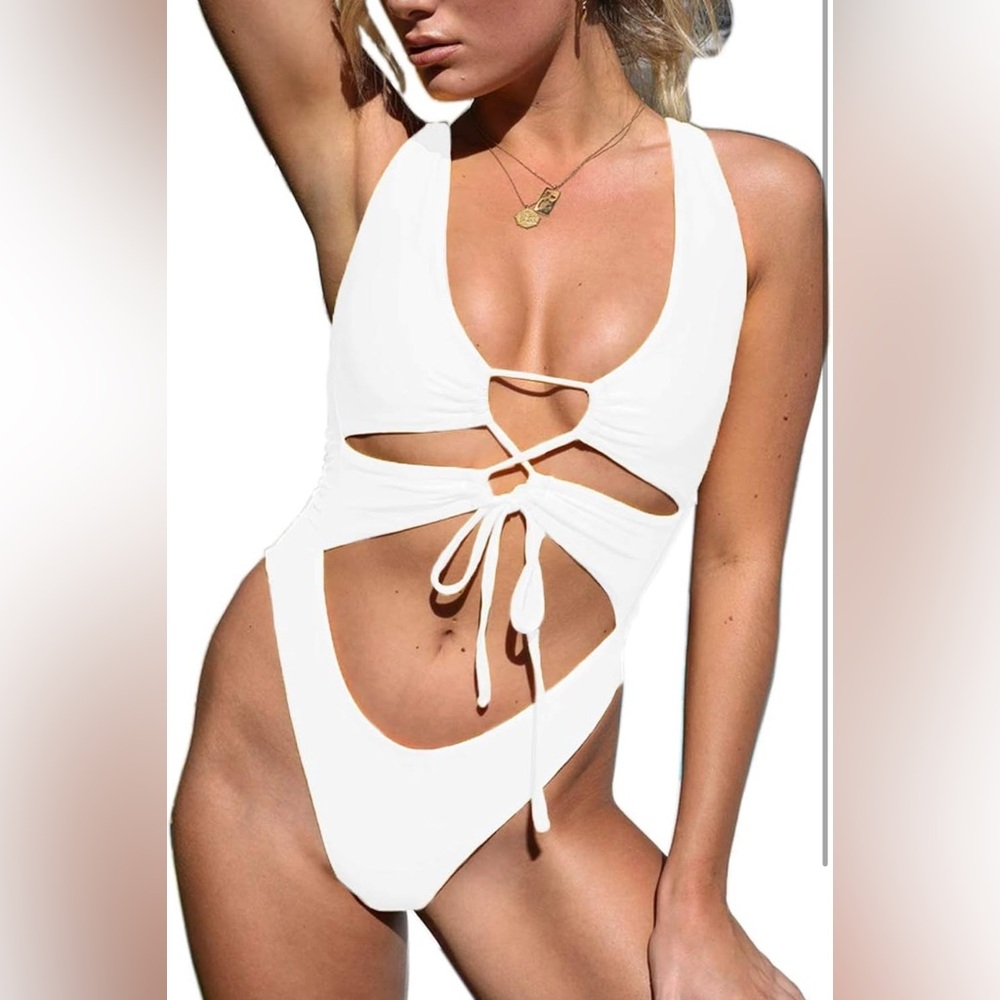 NWT White Cutout Sexy M Swimsuit